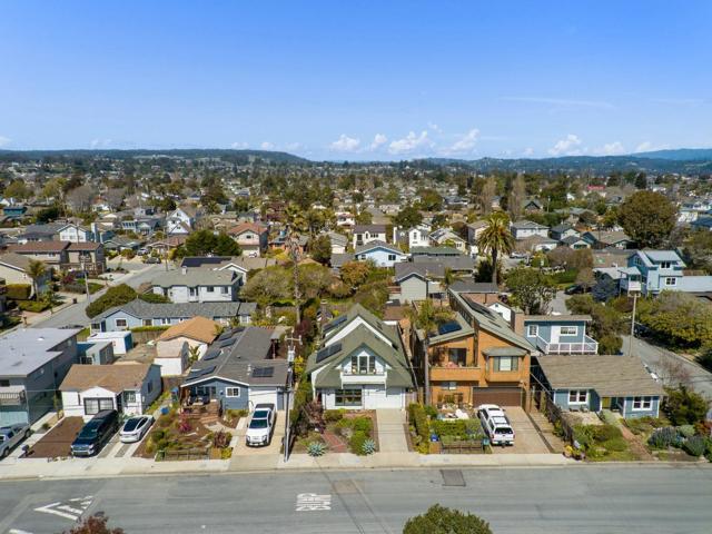 910 Pelton Avenue, Santa Cruz CA: https://media.crmls.org/mediaz/b7e7e205-a962-48c6-a815-12f2634d710b.jpg