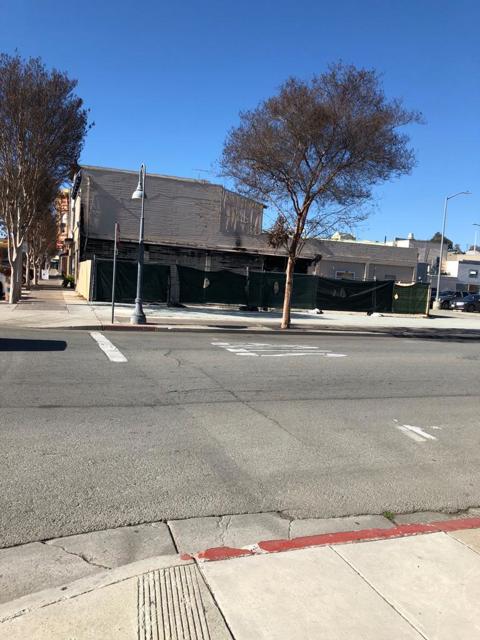 206 5th Street, Hollister, California 95023, ,Commercial Sale,For Sale,5th,ML81877917