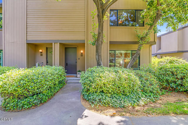 Detail Gallery Image 1 of 1 For 260 N Orange Grove Bld, Pasadena,  CA 91103 - 3 Beds | 2/1 Baths