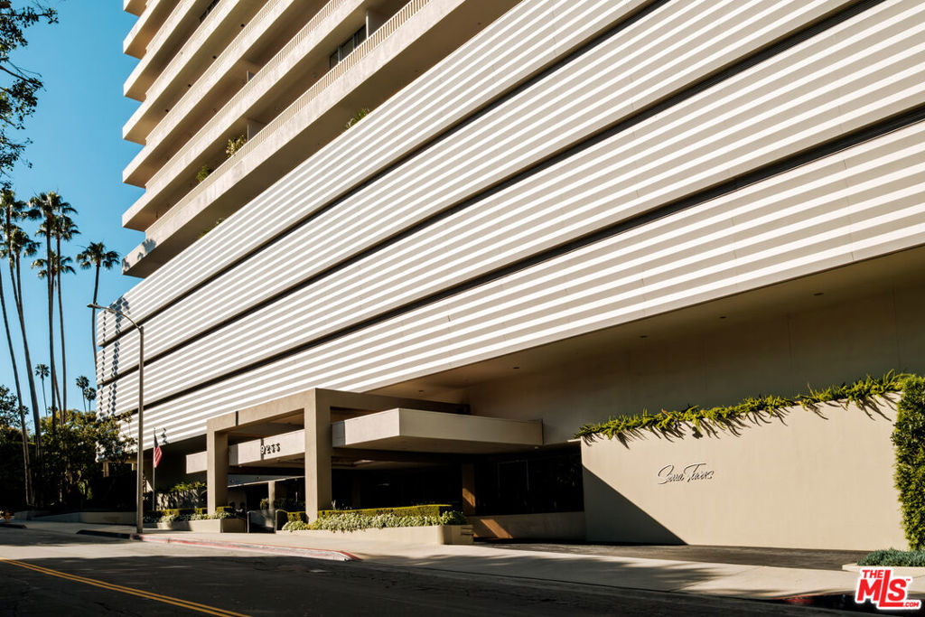 9255 Doheny Road #1602