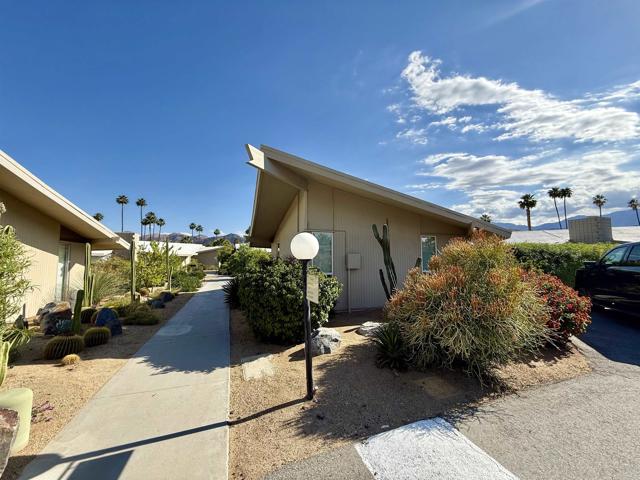 Detail Gallery Image 7 of 31 For 37800 Da Vall Dr, Rancho Mirage,  CA 92270 - 2 Beds | 2 Baths