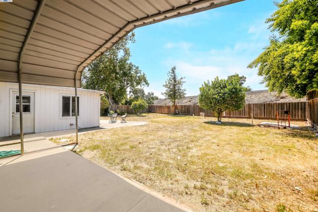 745 Wasatch Dr, Fremont CA: https://media.crmls.org/mediaz/b7ea76cb-d769-4282-9b05-c62d48ede645.jpg