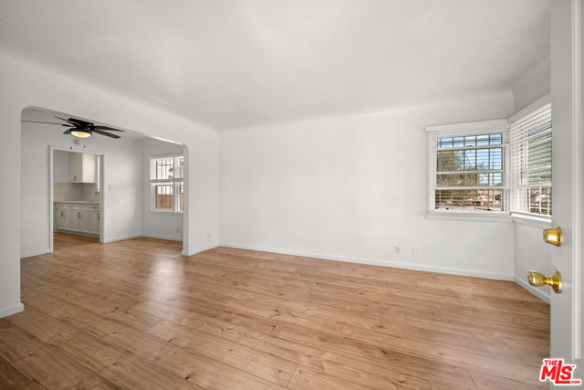 3961 W 64th Street, Los Angeles CA: https://media.crmls.org/mediaz/b7ea7ba4-2f0a-404b-a8df-b5e9531914d4.jpg