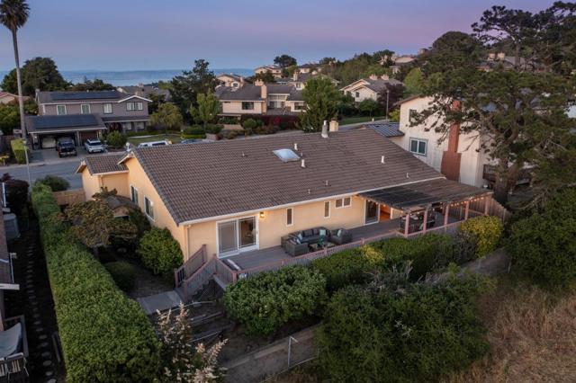 150 Crestview Drive, San Carlos CA: https://media.crmls.org/mediaz/b7eb9062-a71d-4b22-9257-10941304ae2b.jpg