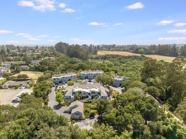1609 Taylor Lane, Santa Cruz CA: https://media.crmls.org/mediaz/b7ebaef5-4842-4e2f-be29-17b180fc882a.jpg