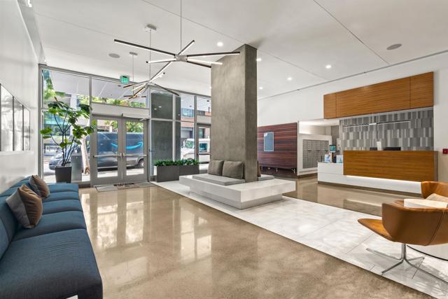 350 11Th Avenue, San Diego CA: https://media.crmls.org/mediaz/b7ebc561-6586-4c8c-b29a-96022391092d.jpg