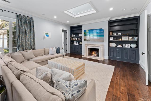 16625 Via Lago Azul, Rancho Santa Fe CA: https://media.crmls.org/mediaz/b7ed227d-4c68-4fbe-9021-b472639ee8de.jpg