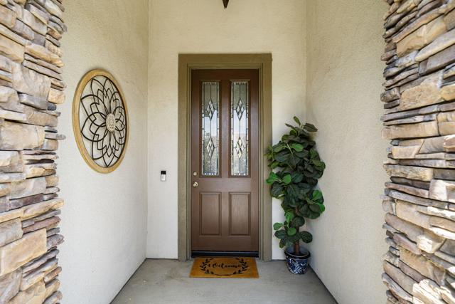 82806 Vincent Drive, Indio CA: https://media.crmls.org/mediaz/b7ed50f2-18ea-43c7-a8a1-fad25df941f7.jpg