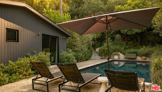 4157 Sunswept Drive photo 3
