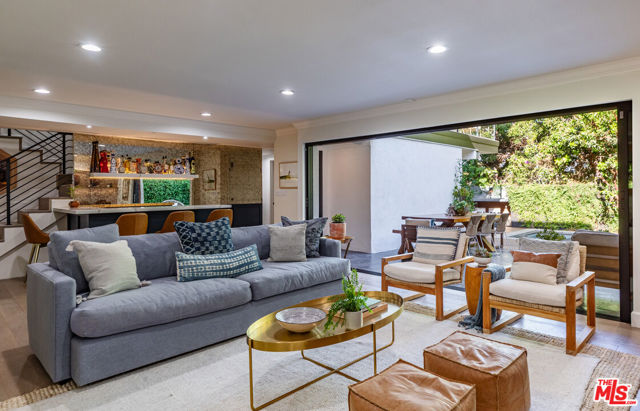5 Bed Home for Sale in Los Angeles, California