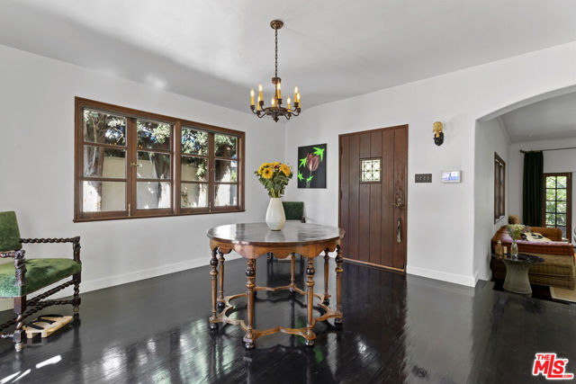 1811 Courtney Avenue, Los Angeles CA: https://media.crmls.org/mediaz/b7eed4fe-00a3-4f5c-95c5-5fb132637de1.jpg