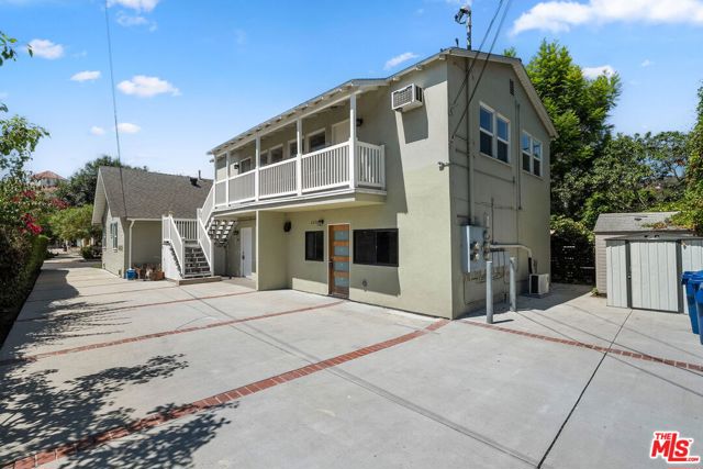 2231 1/2 Laverna Avenue, Los Angeles CA: https://media.crmls.org/mediaz/b7ef23ca-90ff-4055-8627-f8b645b760c0.jpg