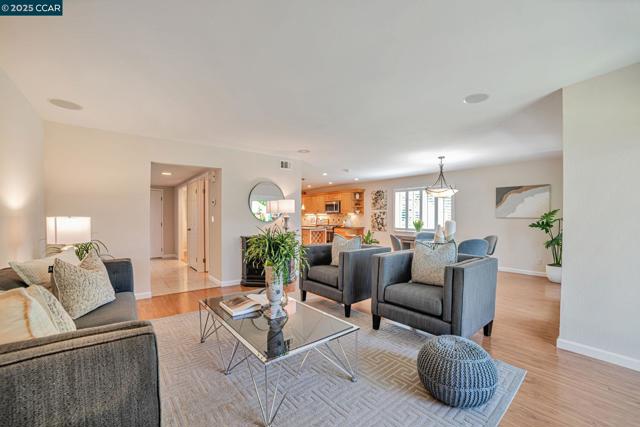 600 Guaymas Ct, San Ramon CA: https://media.crmls.org/mediaz/b7ef428e-a813-4bb4-a36b-a733ed0068d9.jpg
