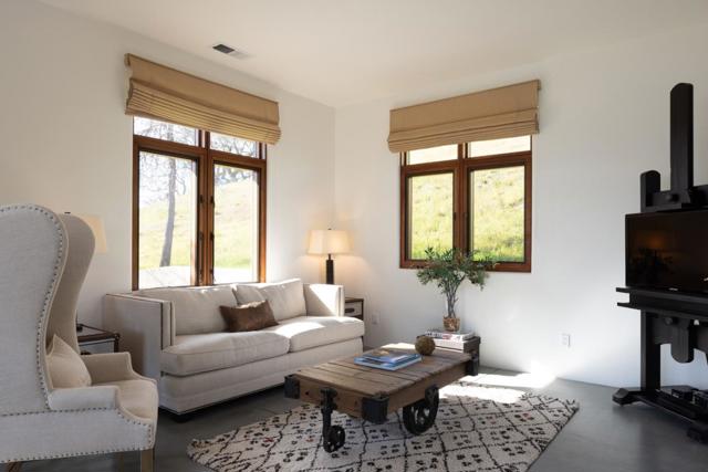 18 Touche, Carmel CA: https://media.crmls.org/mediaz/b7ef458d-dded-4368-8a0e-f3ca8c3ba516.jpg