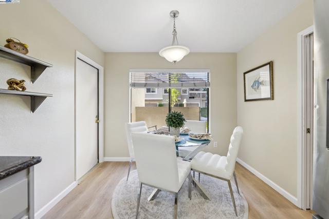34627 Pueblo Terrace, Fremont CA: https://media.crmls.org/mediaz/b7f06d54-2fee-4436-a933-9c187c5f57df.jpg