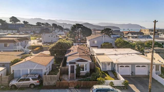 84 San Jose Avenue, Pacifica CA: https://media.crmls.org/mediaz/b7f06e38-b3ae-4f71-a693-87a8664fd75a.jpg