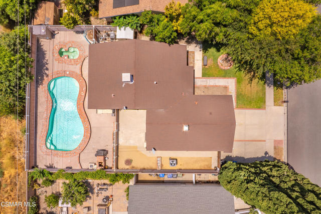 3268 Hilldale Avenue, Simi Valley CA: https://media.crmls.org/mediaz/b7f0c42b-705f-4d86-8fad-0f407b414fb5.jpg
