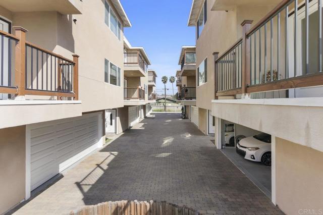 3264 Imperial Avenue, San Diego CA: https://media.crmls.org/mediaz/b7f0def3-3cd8-406b-83f1-c43f225f9c2f.jpg