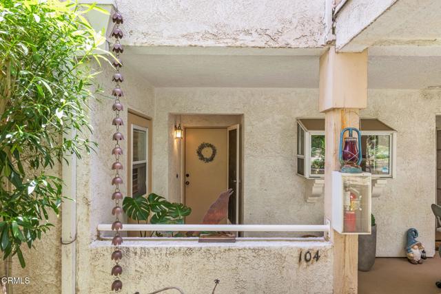 2623 Antonio Drive, Camarillo CA: https://media.crmls.org/mediaz/b7f2f097-f6a3-46c9-a0d4-c28d0616e872.jpg