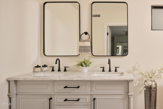 6900 Lurline Avenue, Los Angeles CA: https://media.crmls.org/mediaz/b7f30f9f-0ec5-4f75-b791-97895edb927a.jpg