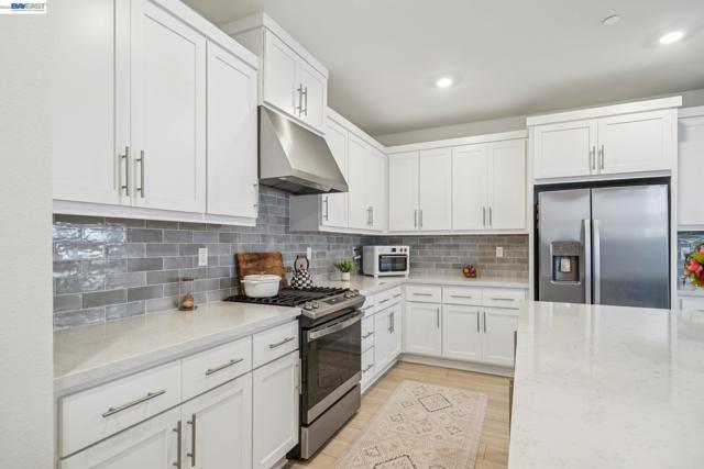 Image 8 of 59 For 37231 Sand Bar Place