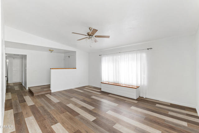 Detail Gallery Image 10 of 45 For 2101 Rhonda St, Oxnard,  CA 93036 - 3 Beds | 2/1 Baths