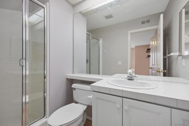 12722 Sandy Crest Ct, San Diego CA: https://media.crmls.org/mediaz/b7f459f4-ba5d-4ee8-a9f9-7b120232bd78.jpg