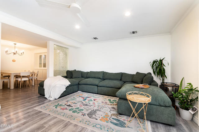 Detail Gallery Image 13 of 33 For 10037 Sunnybrae Ave, Los Angeles,  CA 91311 - 4 Beds | 2/1 Baths