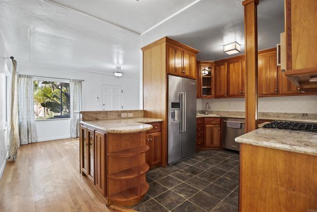 Detail Gallery Image 13 of 47 For 1531 Glenwood Dr, San Diego,  CA 92103 - 3 Beds | 2 Baths