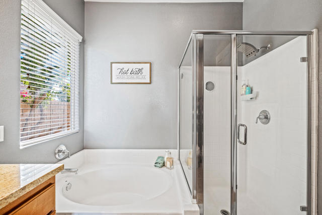 79704 Castille Drive, La Quinta CA: https://media.crmls.org/mediaz/b7f7cf7f-cc61-423f-926f-9d666cd6b56a.jpg