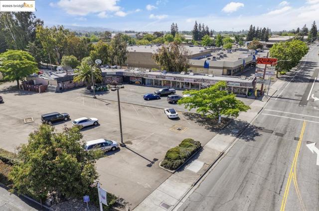 Image 33 of 49 For 15028 Hesperian Blvd