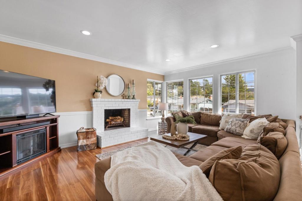 B7F8E059 2E41 4Ea0 9073 B7088D870895 1048 Banyan Way, Pacifica, Ca 94044 &Lt;Span Style='BackgroundColor:transparent;Padding:0Px;'&Gt; &Lt;Small&Gt; &Lt;I&Gt; &Lt;/I&Gt; &Lt;/Small&Gt;&Lt;/Span&Gt;