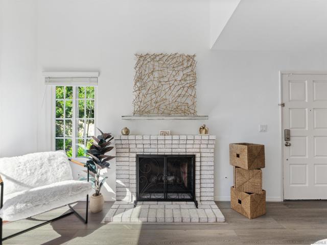 Image 32 of 43 For 2835 Hillsboro Ct