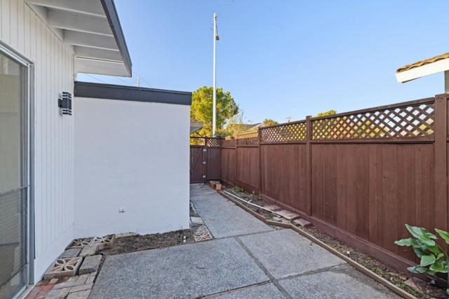 374 Manzanita Court, Milpitas CA: https://media.crmls.org/mediaz/b7fc1983-49fd-4892-add9-16052242b557.jpg