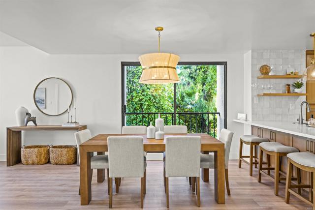 Detail Gallery Image 12 of 48 For 2500 Torrey Pines Rd #305,  La Jolla,  CA 92037 - 2 Beds | 2 Baths