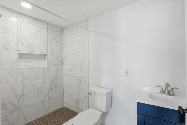 Detail Gallery Image 45 of 48 For 1668 1672 Spanish Oak Pl, El Cajon,  CA 92019 - 9 Beds | 5 Baths