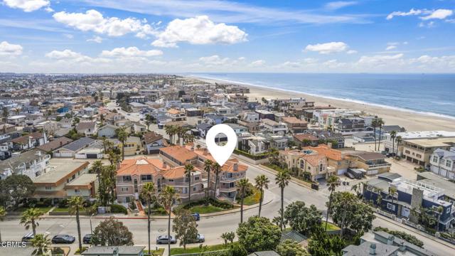 5270 W Wooley Road, Oxnard CA: https://media.crmls.org/mediaz/b7fd9351-498b-4cd6-a897-14a2f617b74f.jpg