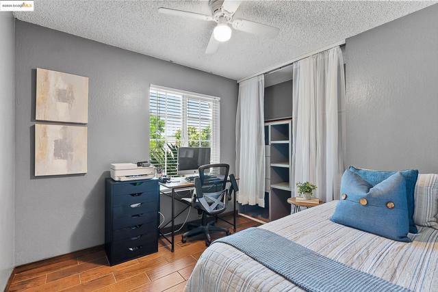 53 Zinfandel Ct, Oakley CA: https://media.crmls.org/mediaz/b7fd9c24-24ba-4dd2-925b-915d6a55c68a.jpg