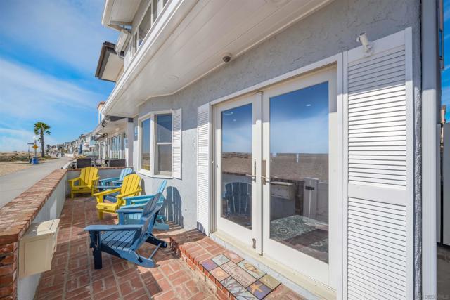 206 E E Oceanfront, Newport Beach CA: https://media.crmls.org/mediaz/b7fd9f34-d375-44d3-a6e2-dd9d1658664b.jpg
