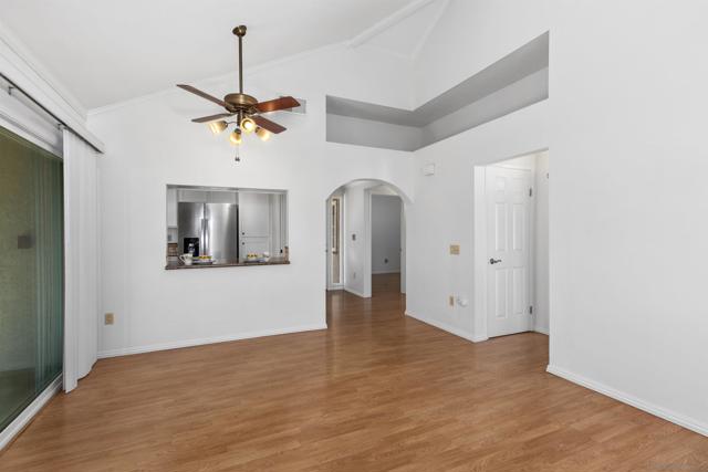 9530 Whellock Way, San Diego CA: https://media.crmls.org/mediaz/b7fdf579-54fd-495d-9b5c-6ffed6135d0f.jpg
