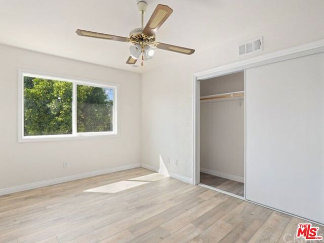 7803 Goldmine Lane, Lake Balboa CA: https://media.crmls.org/mediaz/b7fe41af-ea47-4225-816f-7d725cf402d3.jpg