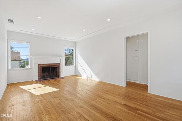 Detail Gallery Image 3 of 26 For 2938 Santa Carlotta St, La Crescenta,  CA 91214 - 2 Beds | 1 Baths