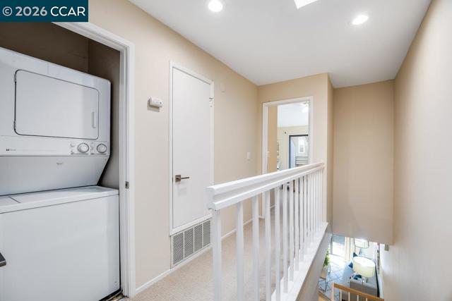 231 Sunspring Ct, Pleasant Hill CA: https://media.crmls.org/mediaz/b7ff762f-32fc-45b2-b8ee-afb42d4dd2d6.jpg