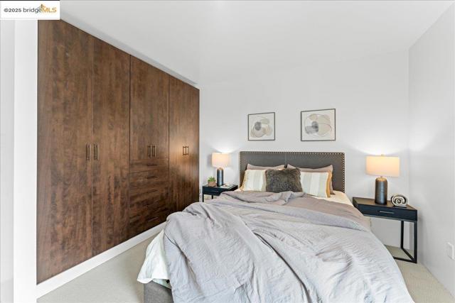 1201 Pine St, Oakland CA: https://media.crmls.org/mediaz/b8012cfe-d1c1-4946-81cc-663aadac9db2.jpg