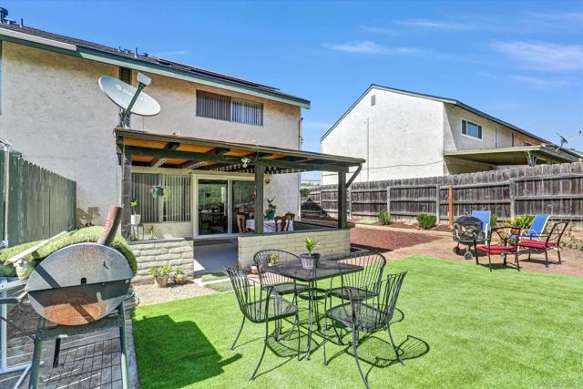 8723 Ildica St, Spring Valley CA: https://media.crmls.org/mediaz/b8024e03-997a-4d51-9d5e-00d454d1ae05.jpg