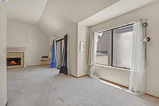3754 N Stoneglen, Richmond CA: https://media.crmls.org/mediaz/b8027842-242c-4629-8fc8-395626cc6608.jpg