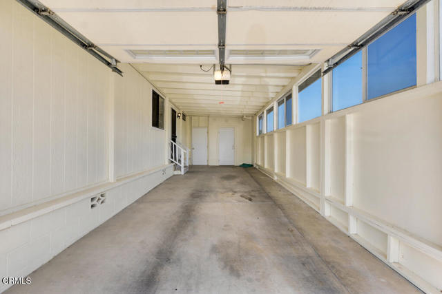 975 W Telegraph Road, Santa Paula CA: https://media.crmls.org/mediaz/b8038b05-c05b-45db-bfb4-c787f5152aec.jpg
