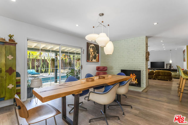 6570 Lakeridge Road, Los Angeles CA: https://media.crmls.org/mediaz/b803912b-d925-4840-9585-9454601d17f9.jpg