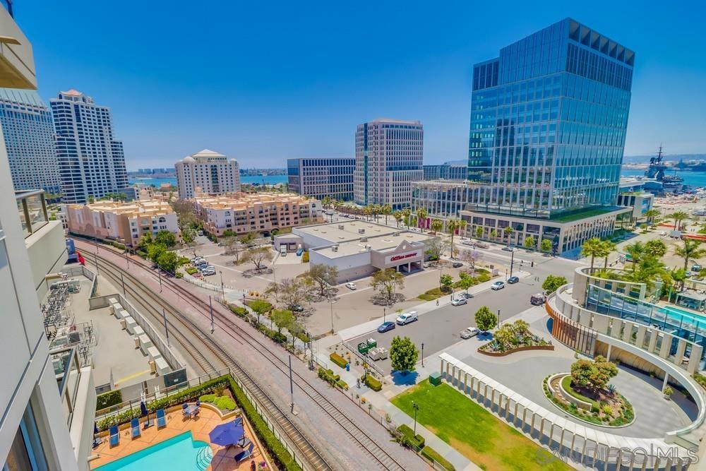 MLS #250032031SD image #22