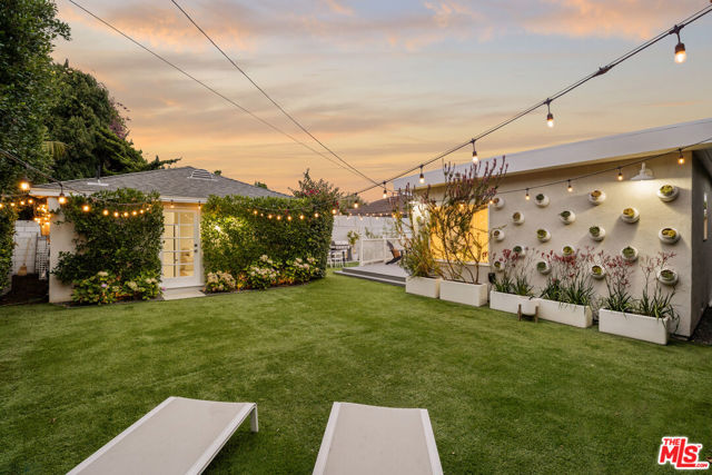 6481 W 77th Street, Los Angeles CA: https://media.crmls.org/mediaz/b805b8d7-f9b1-4888-a38b-60bd4b644394.jpg